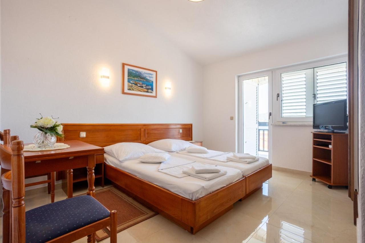 Villa Marina Okrug Gornji Habitación foto